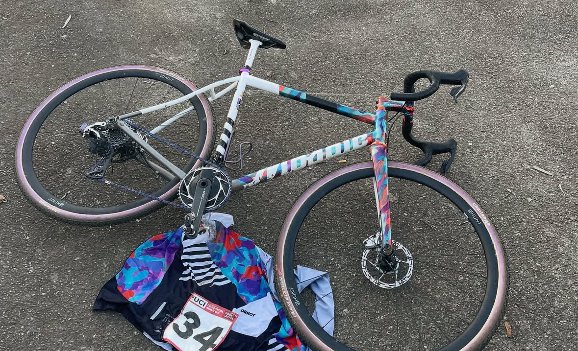 Lost Bikes, UCI stickers and the Iconic Tabor World Cup CX