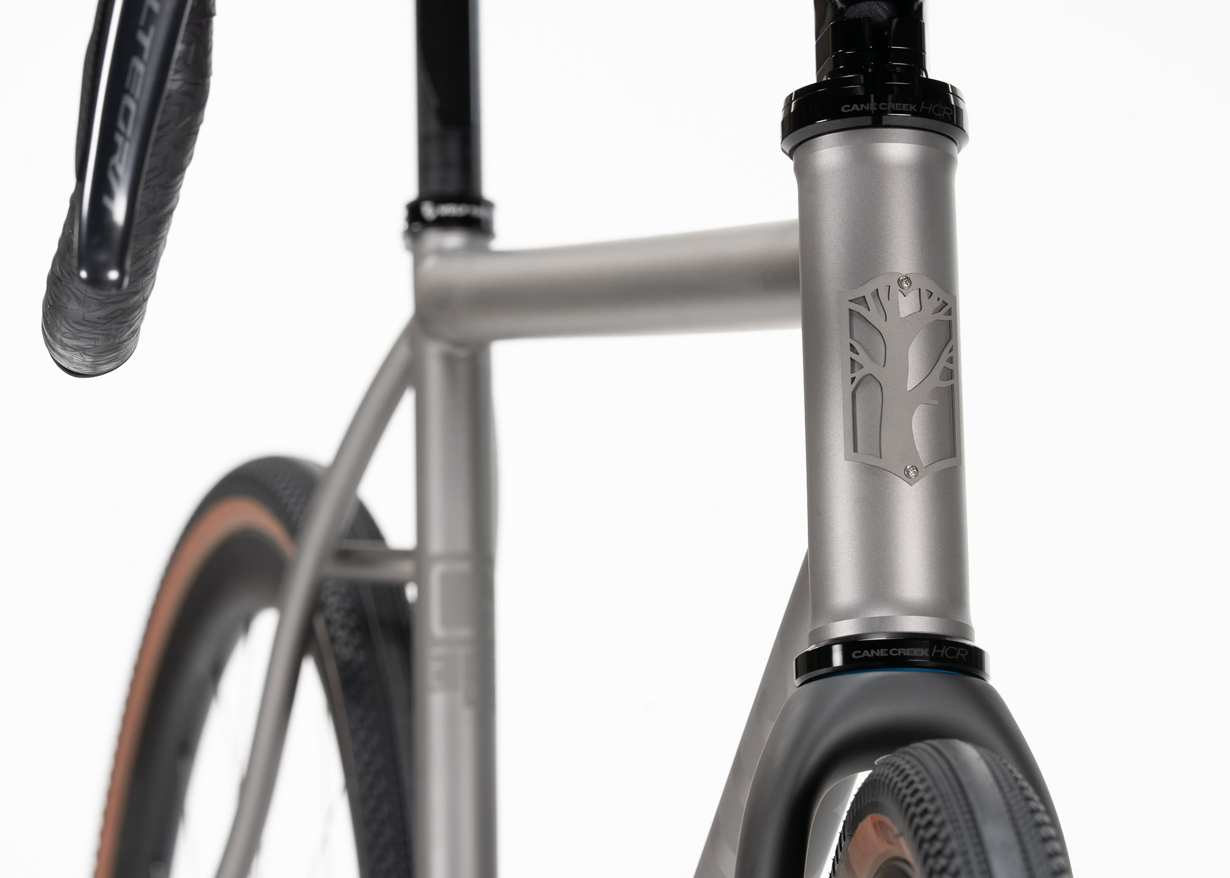 https://mosaiccycles.com/wp-content/uploads/2026/06/Mosaic-AR-2-Titanium-All-Road-Bike-Disc-16.jpg