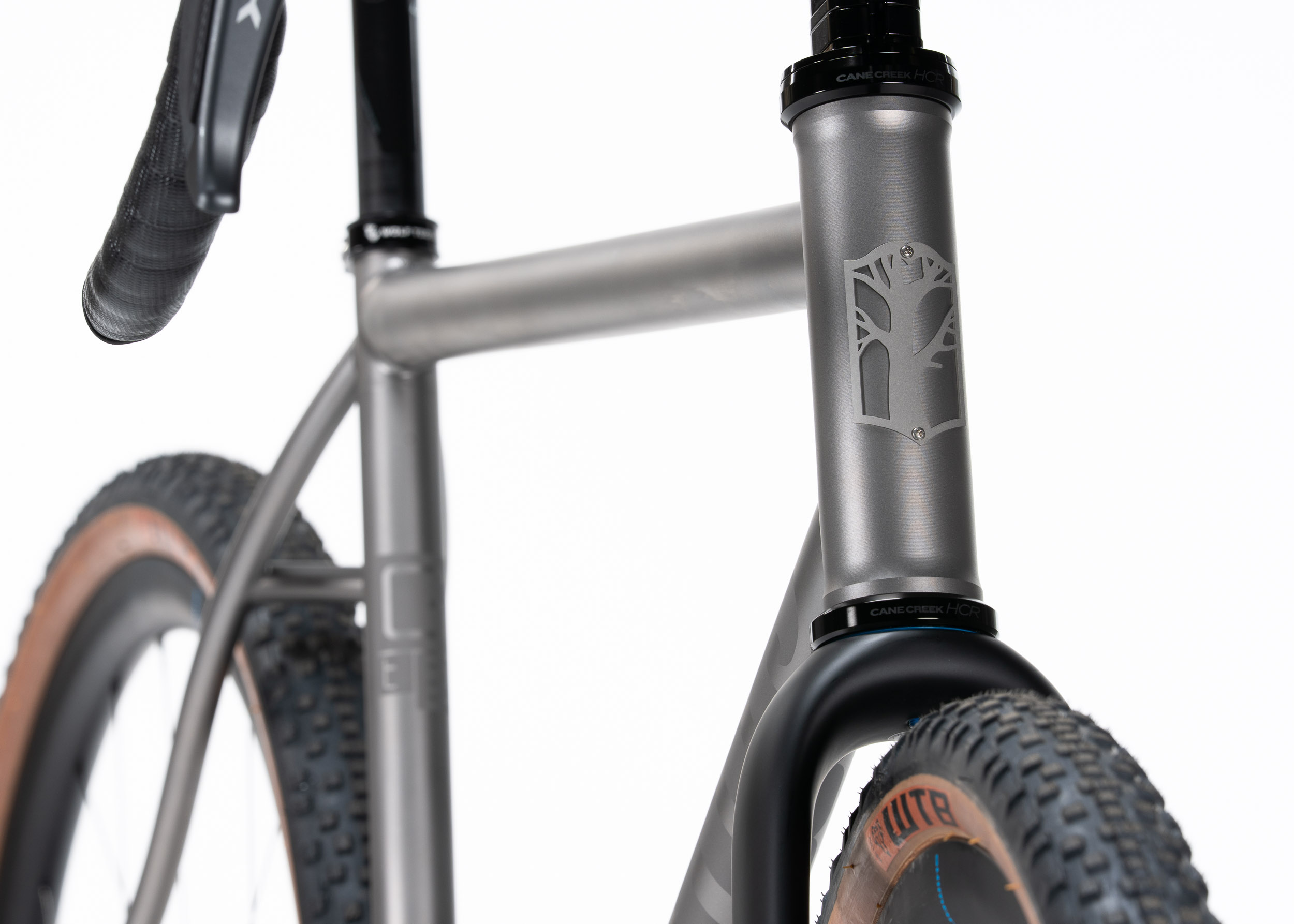 https://mosaiccycles.com/wp-content/uploads/2026/06/Mosaic-AR-2-Titanium-All-Road-Bike-Disc-40.jpg