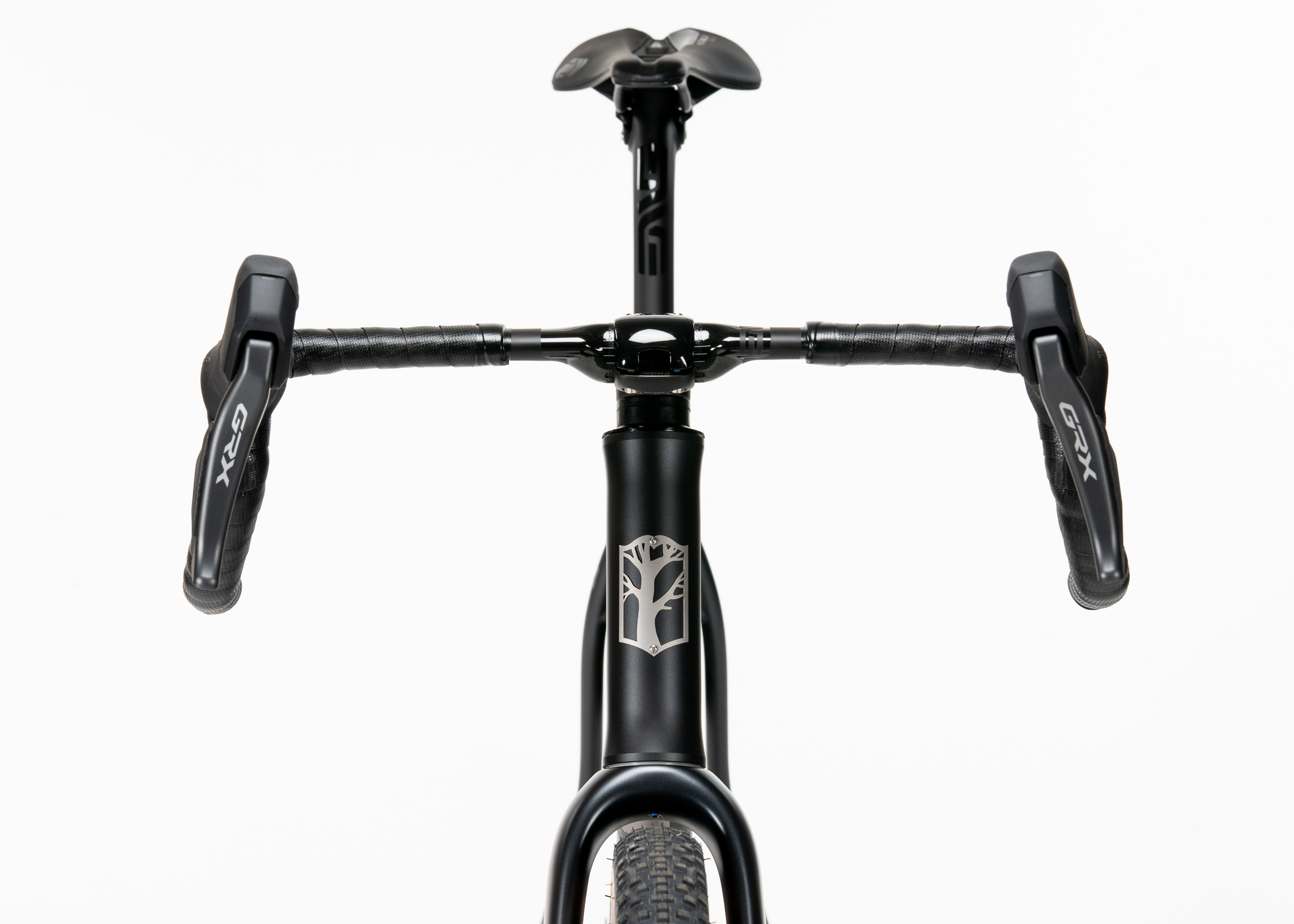 https://mosaiccycles.com/wp-content/uploads/2026/06/Mosaic-Cycles-GT-1-i45-titanium-gravel-bike-10.jpg