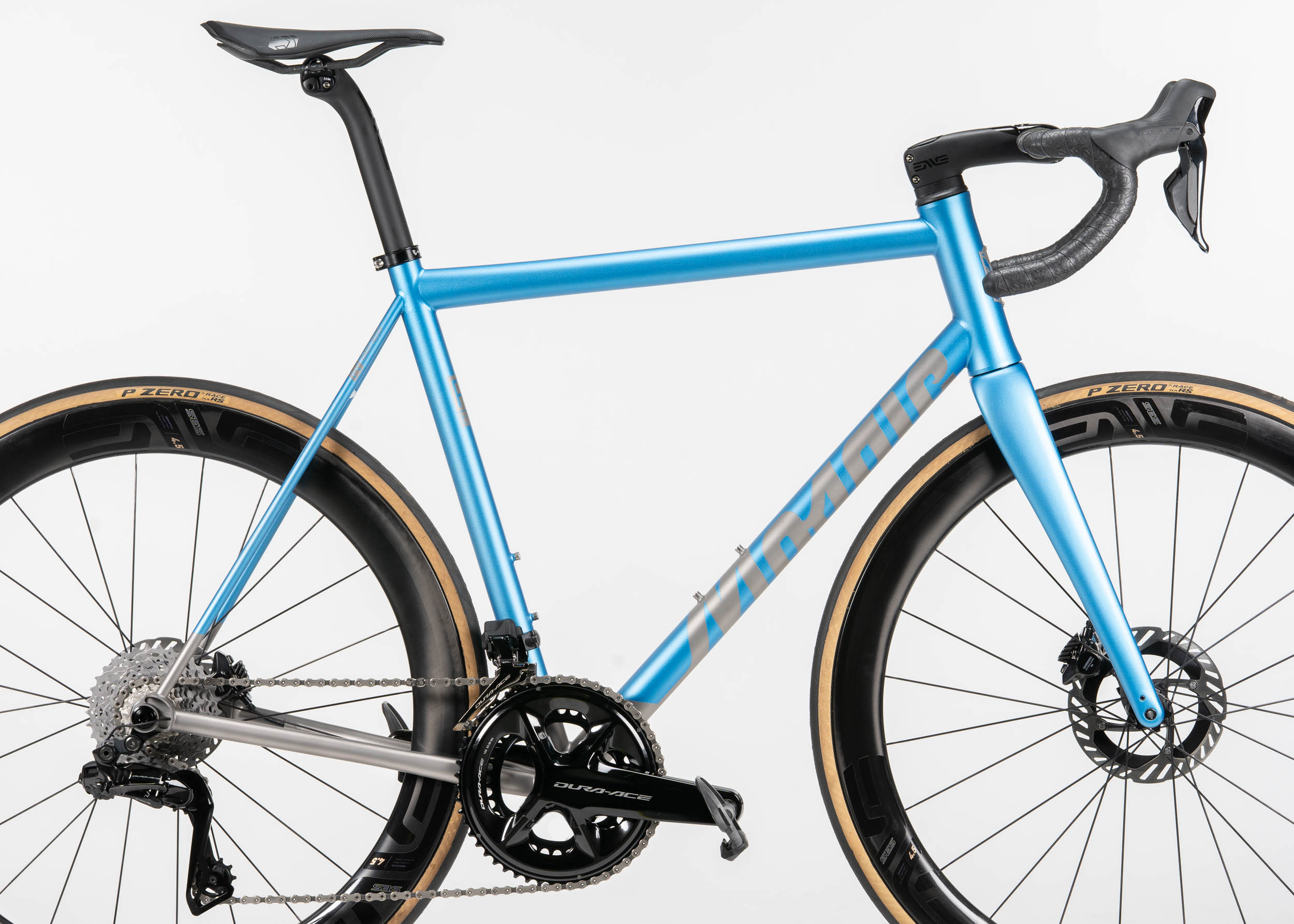 https://mosaiccycles.com/wp-content/uploads/2026/06/Mosaic-Cycles-RT-1-Disc-Brake-Road-bike-14.jpg