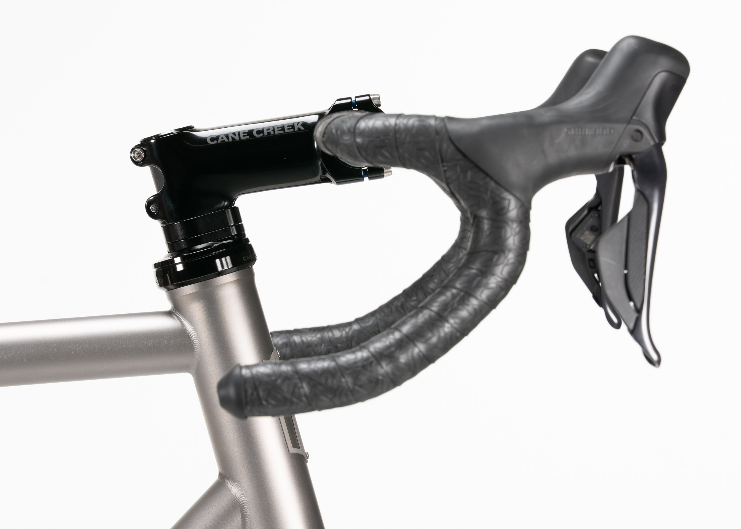 https://mosaiccycles.com/wp-content/uploads/2026/06/Mosaic-RT-2-Titanium-Road-Bike-Disc-04.jpg