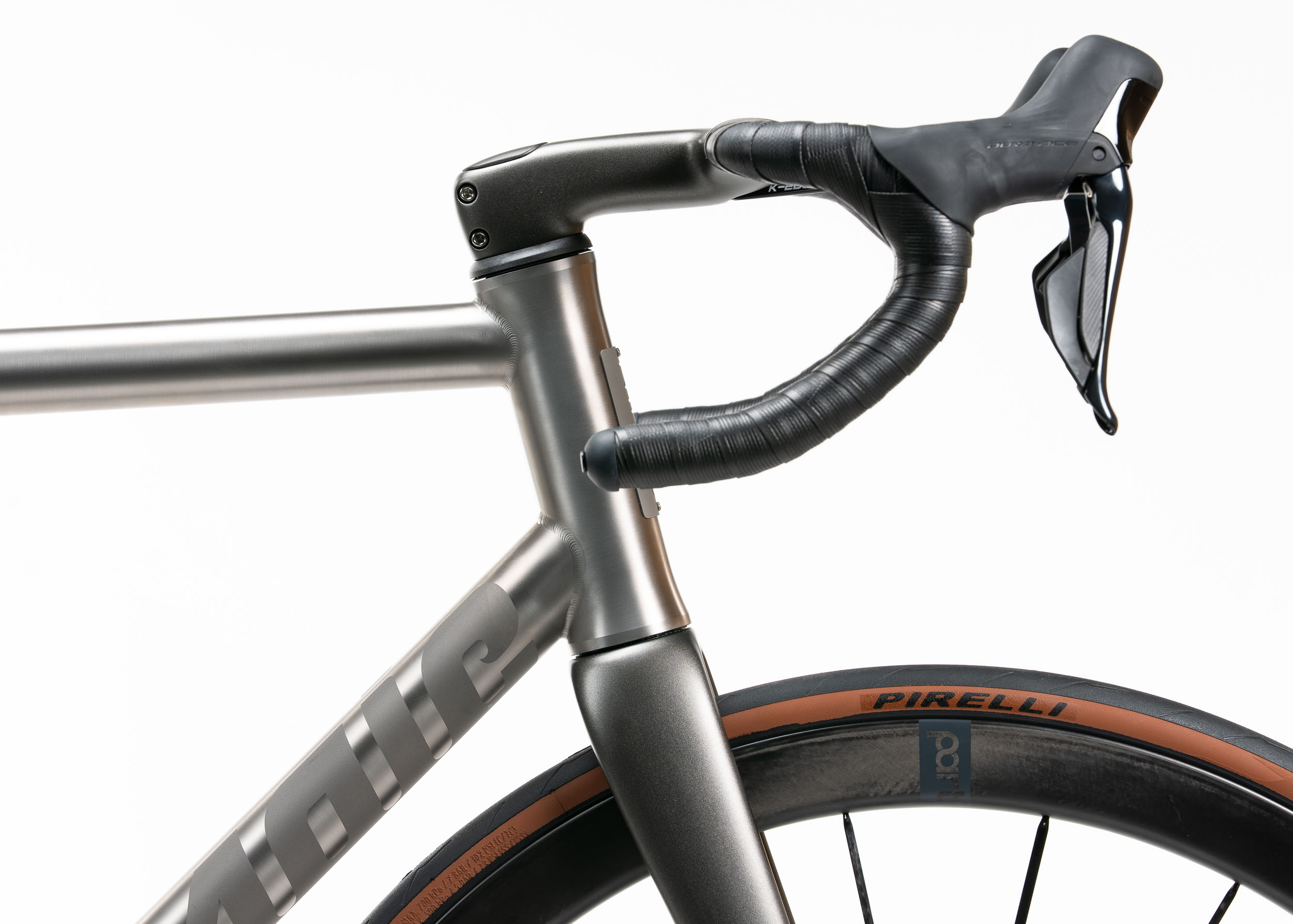 https://mosaiccycles.com/wp-content/uploads/2026/06/Mosaic-RT-Zero-Titanium-Road-Bike-Zero-Ops-68.jpg