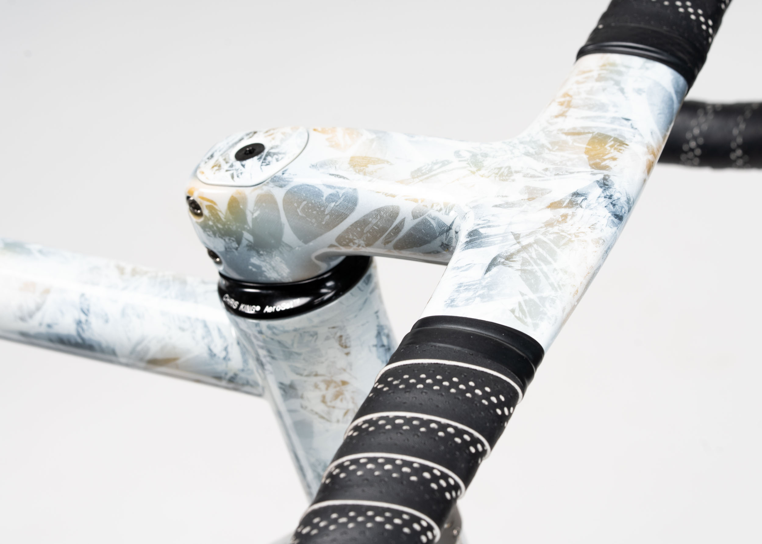 https://mosaiccycles.com/wp-content/uploads/2026/07/Mosaic-RT-Zero-Titanium-Road-Bike-Zero-Ops-101.jpg