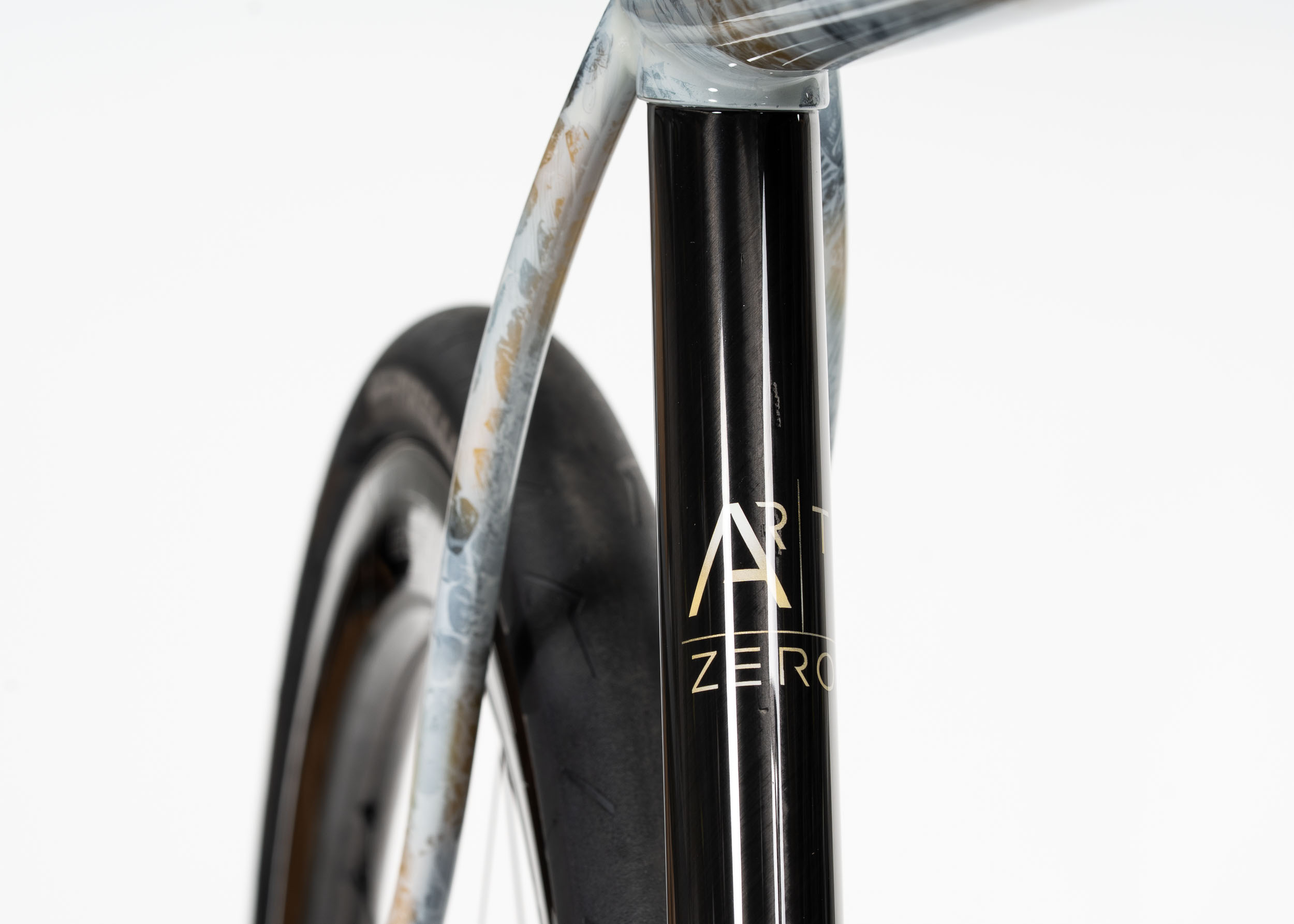 https://mosaiccycles.com/wp-content/uploads/2026/07/Mosaic-RT-Zero-Titanium-Road-Bike-Zero-Ops-105.jpg