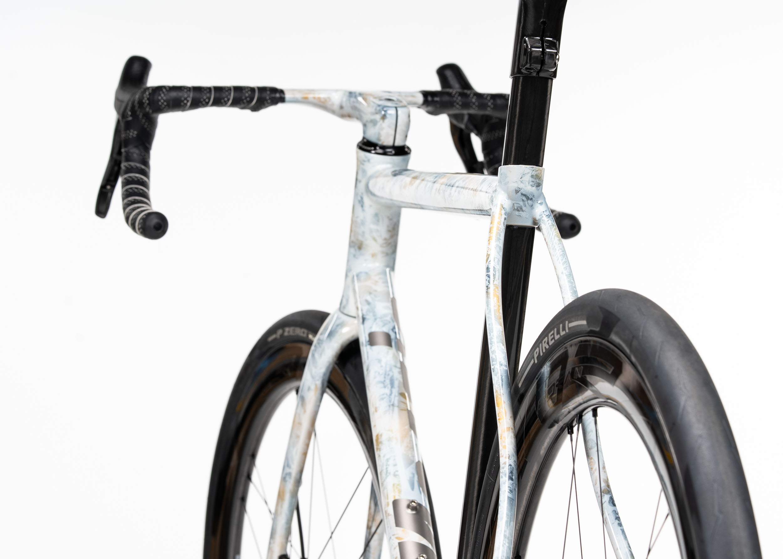 https://mosaiccycles.com/wp-content/uploads/2026/07/Mosaic-RT-Zero-Titanium-Road-Bike-Zero-Ops-107.jpg