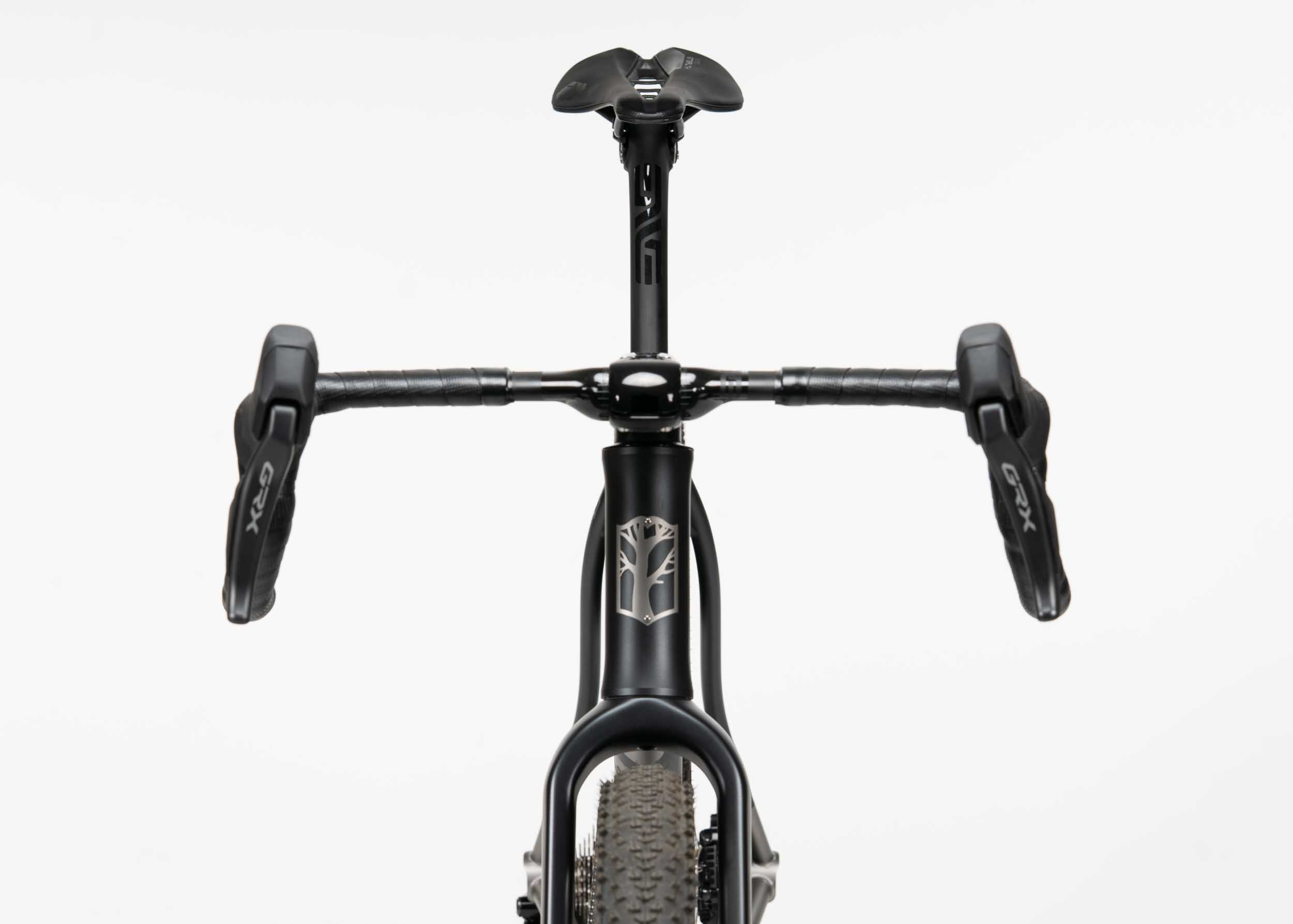 https://mosaiccycles.com/wp-content/uploads/2026/08/Mosaic-Cycles-GT-1-i55-Titanium-Gravel-bike-08.jpg