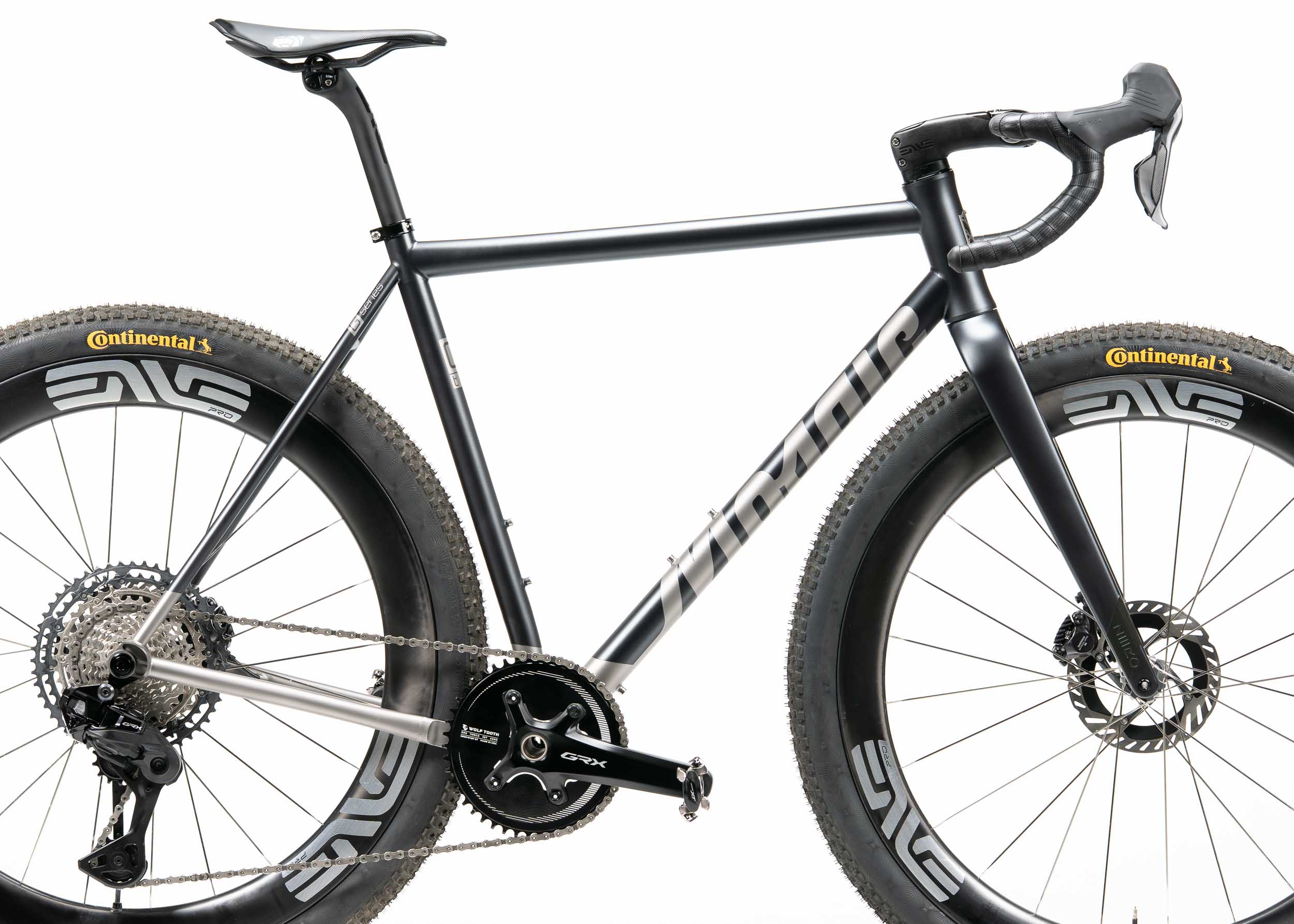 https://mosaiccycles.com/wp-content/uploads/2026/08/Mosaic-Cycles-GT-1-i55-Titanium-Gravel-bike-17.jpg