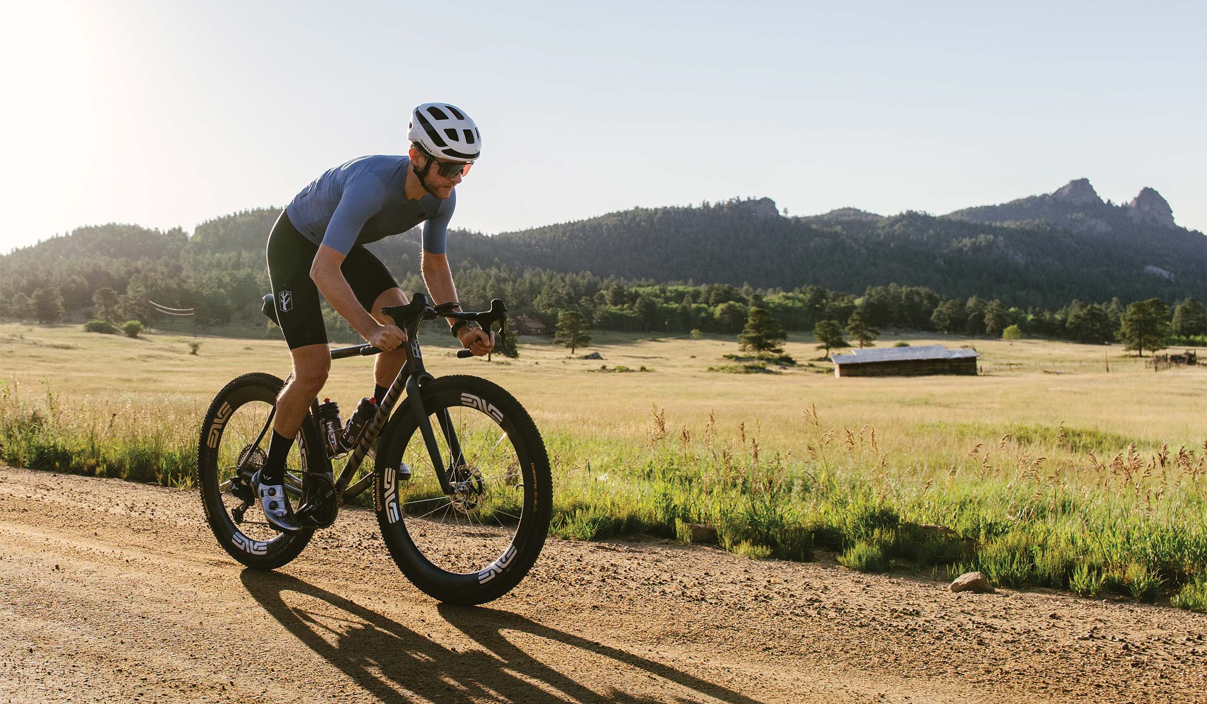 Fully re-designed frameset and 55mm tire clearance