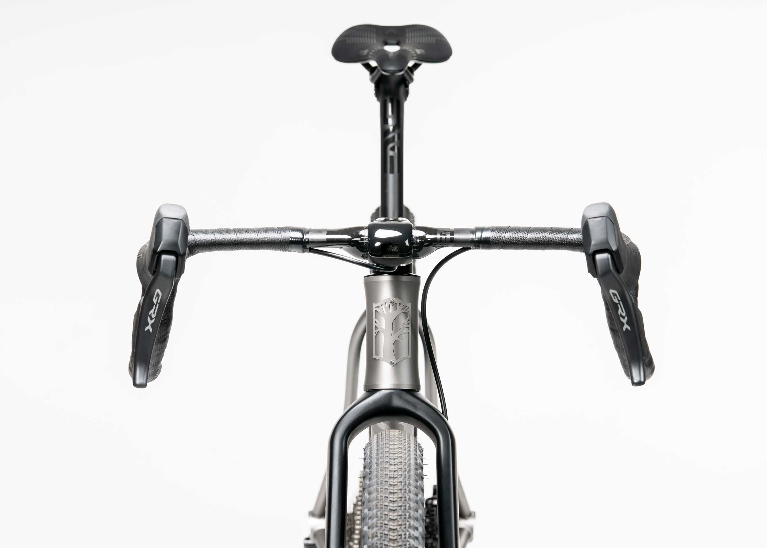 https://mosaiccycles.com/wp-content/uploads/2026/08/Mosaic-GT-2-i55-32-Titanium-Gravel-Bike-19.jpg